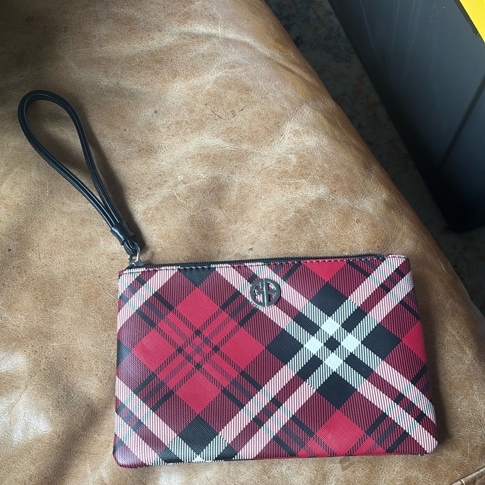 Giani Bernini Plaid Wristlet